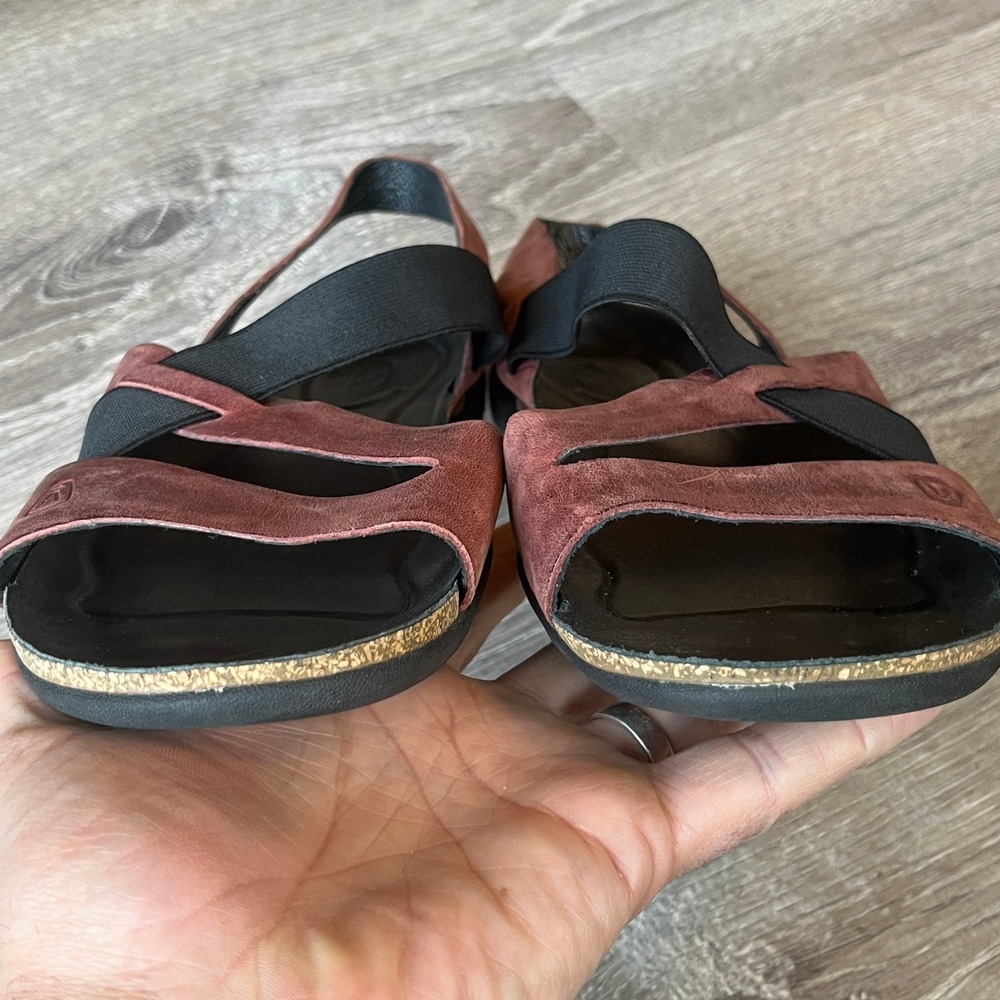 Keen Dauntless Strappy Travel Sandals Burgundy Leather Womens 9 UK 6.5 EU 39.5 - Picture 5 of 9